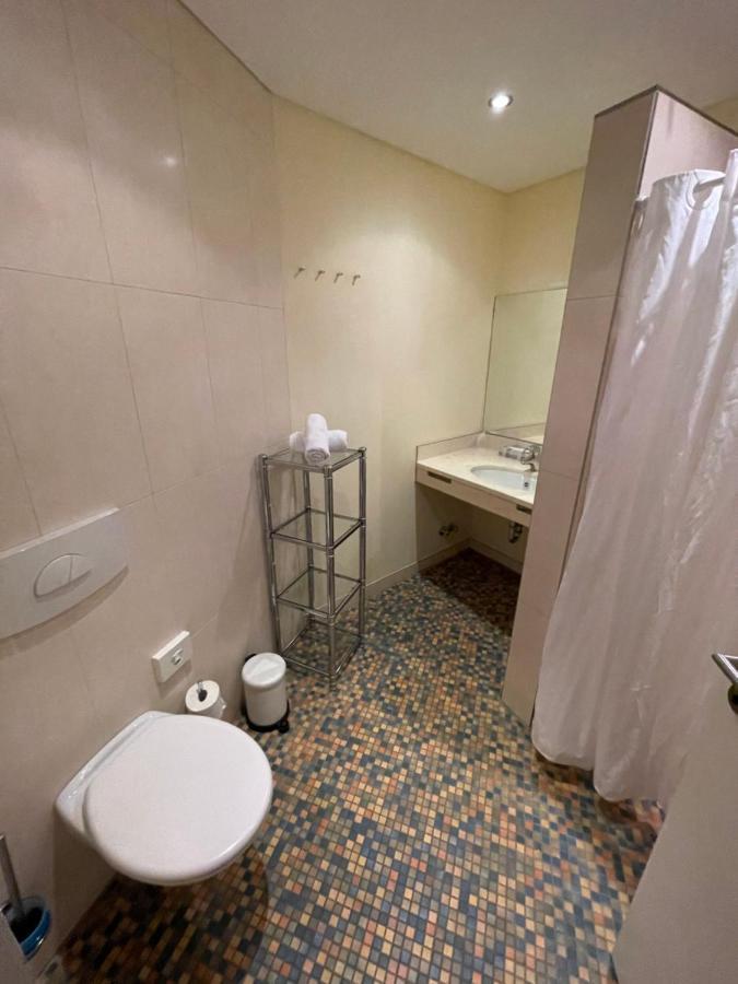 Nordseehotel Benser Hof Am Hafen 벤세르시엘 외부 사진