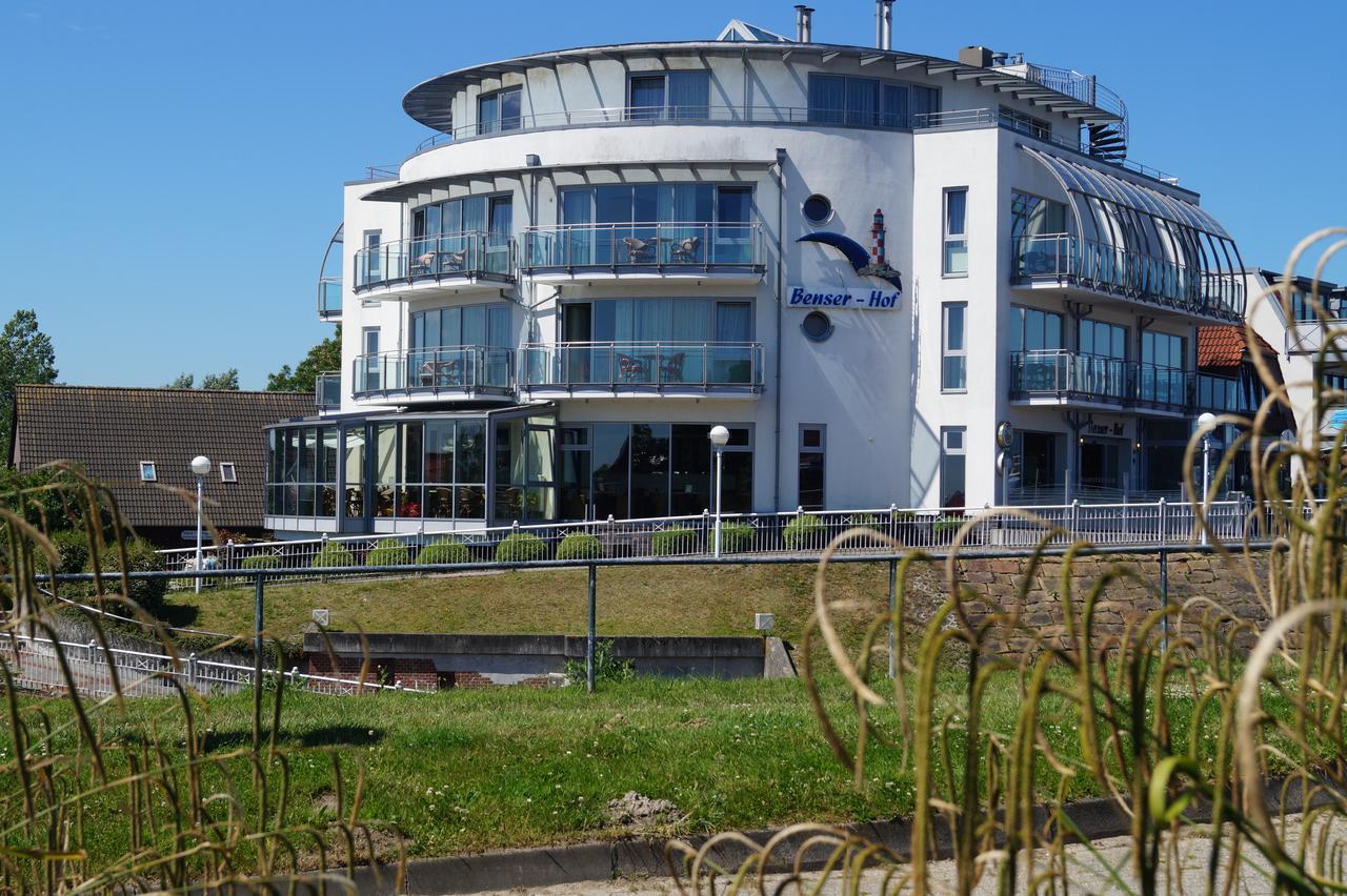 Nordseehotel Benser Hof Am Hafen 벤세르시엘 외부 사진