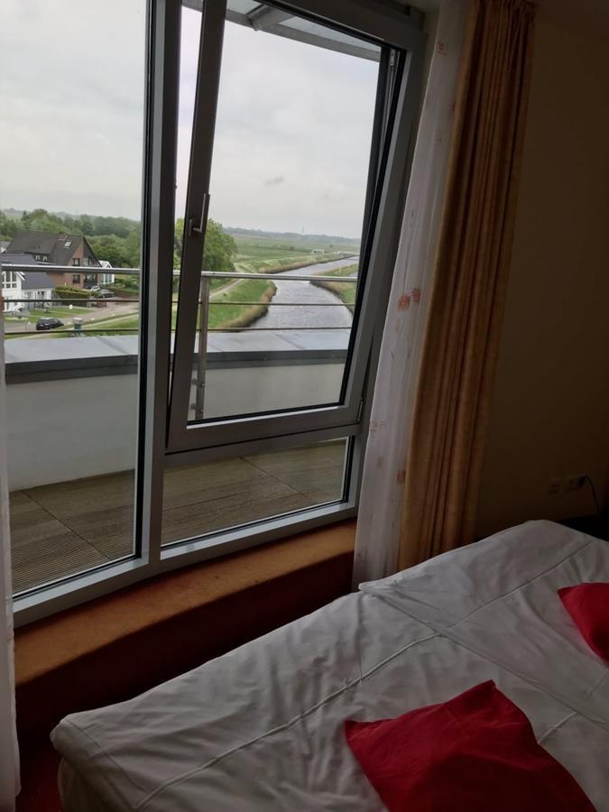 Nordseehotel Benser Hof Am Hafen 벤세르시엘 외부 사진