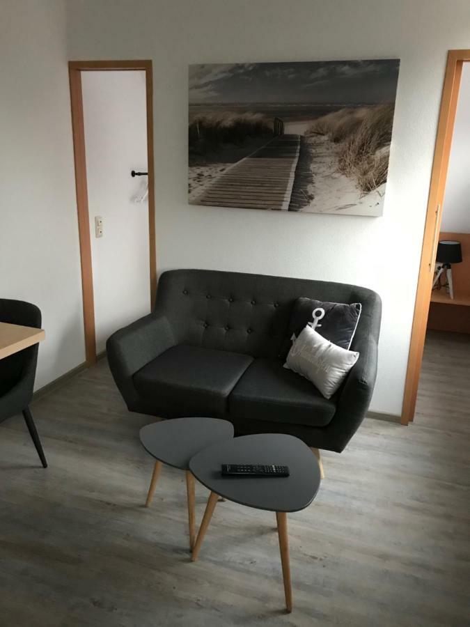 Nordseehotel Benser Hof Am Hafen 벤세르시엘 외부 사진