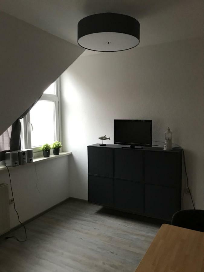 Nordseehotel Benser Hof Am Hafen 벤세르시엘 외부 사진